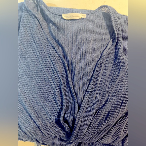 Dolman Plissé Midi Dress in Navy - never worn - Picture 3 of 4